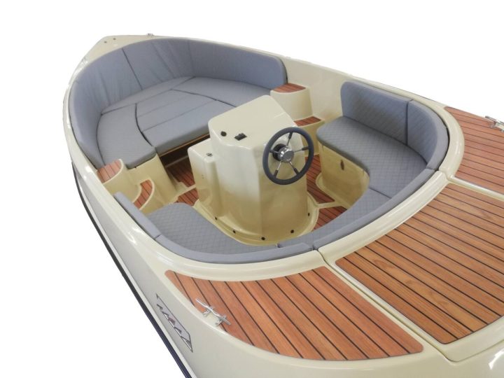 Mootorpaat Sunrise 700 Tender – изображение 4
